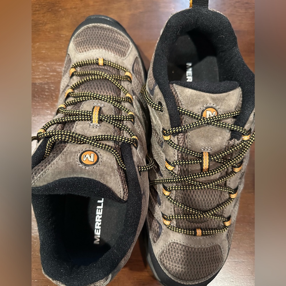 Merrell Men's Moab 3 Hiking Shoe Size 11 Never Worn